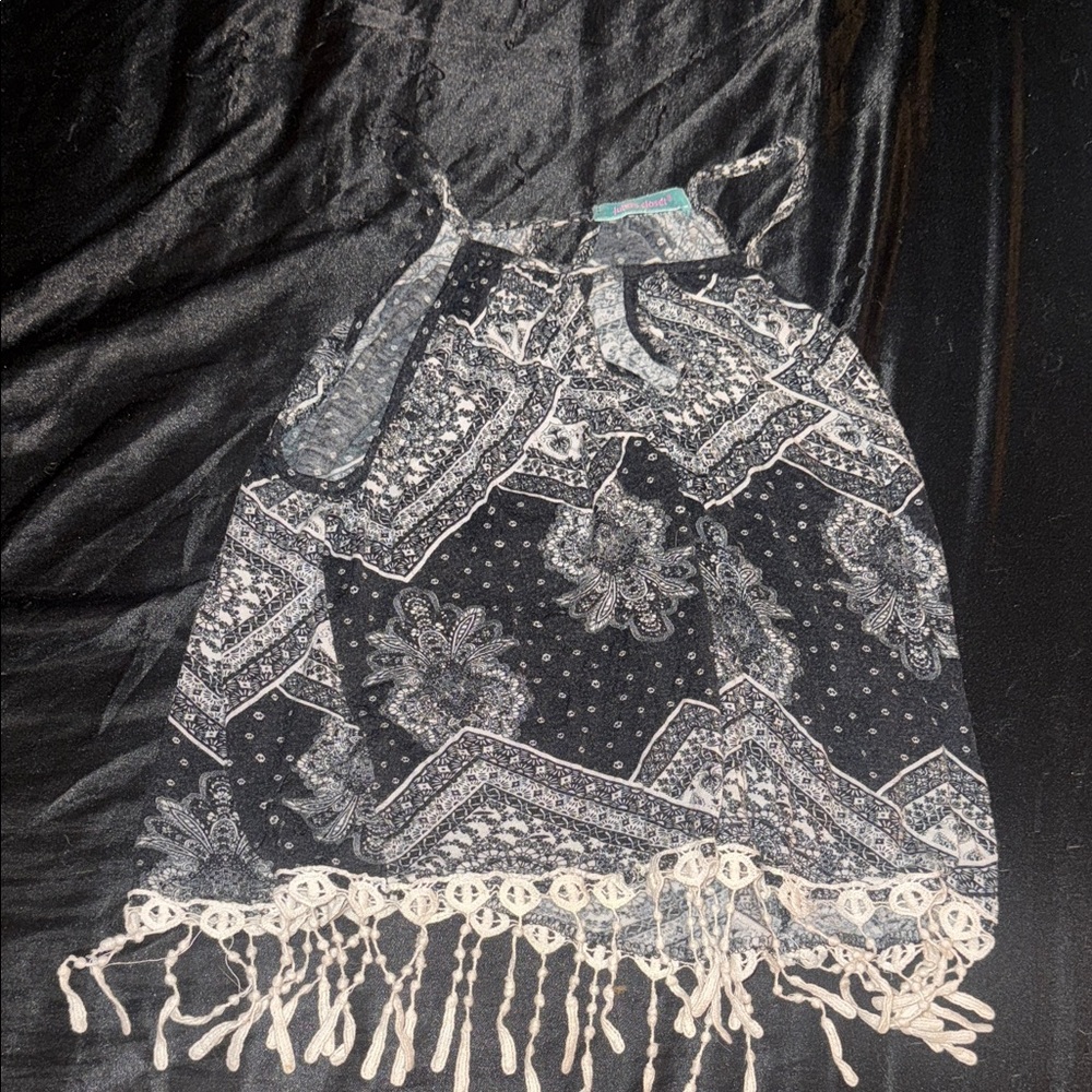 Julie's Closet Black and White Patterned Blouse